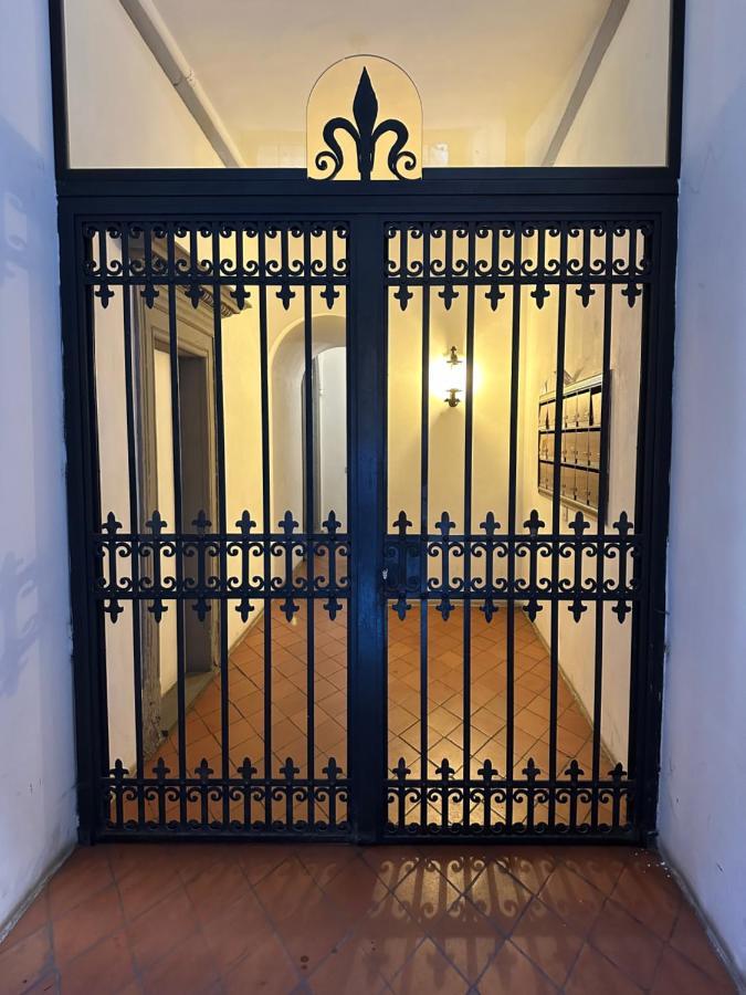 פירנצה Elegante Appartamento Borgo San Jacopo מראה חיצוני תמונה